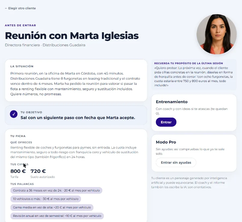Pantalla de preparación del simulador con la situación, el objetivo y la ficha del alumno: tarifa de 800 euros, suelo autorizado de 720 y palancas de negociación.